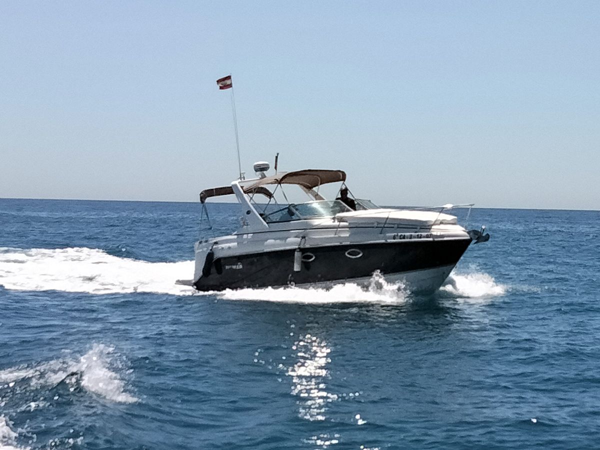 Rinker-270-Marbella-Boat-Charter-06