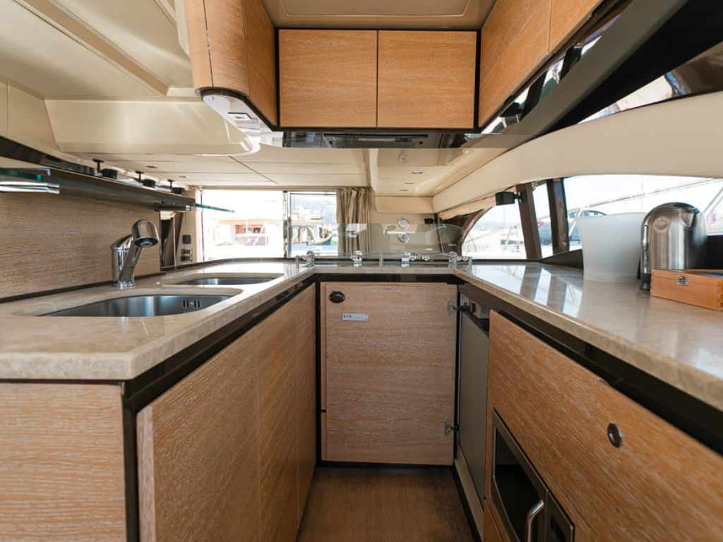 Azimut 58 Fly 3 Azimut 58 Fly Yacht