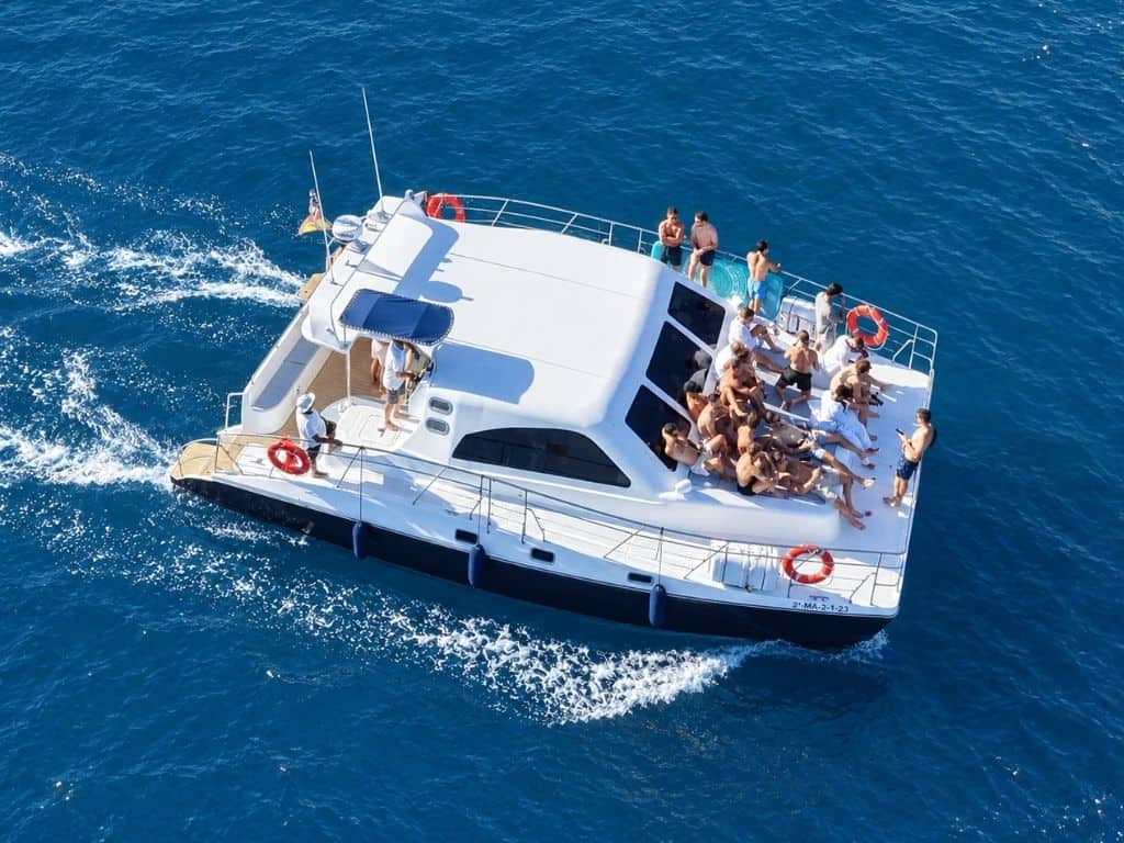 Catamaran 40 Cruiser 5 Catamaran 40 Cruiser Marbella Boat Charter - 3